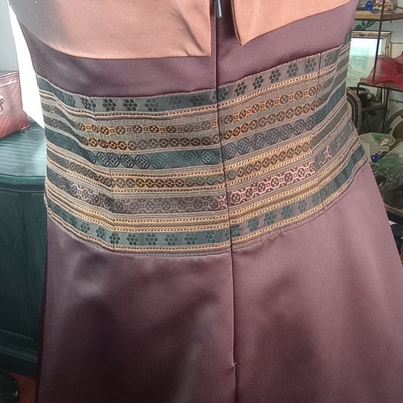 REDUCED! David's Bridal NWT Brown Strapless Sheath Brocade Bodice Copper Trim - Picture 8 of 16